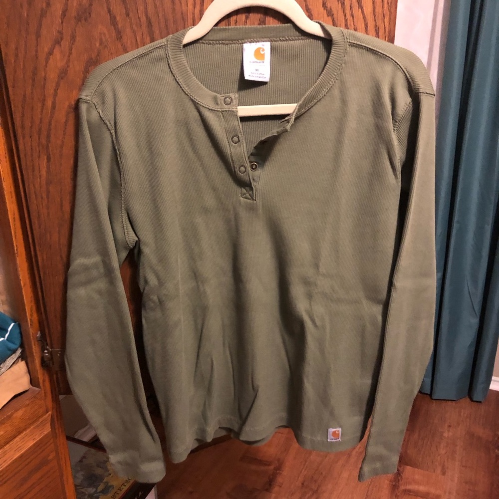 Ribbed Long-Sleeve Henley